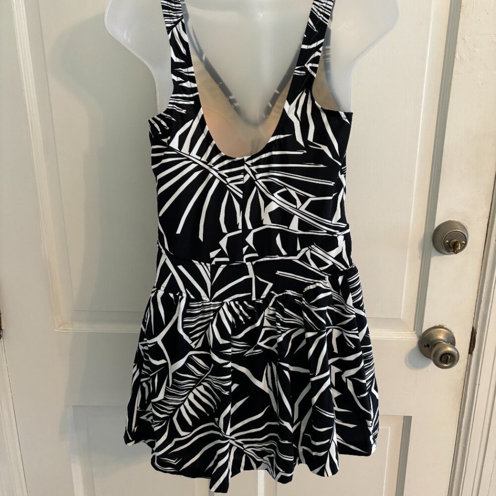 Ladies Black & White zebra skirted swimsuit - Picture 4 of 9